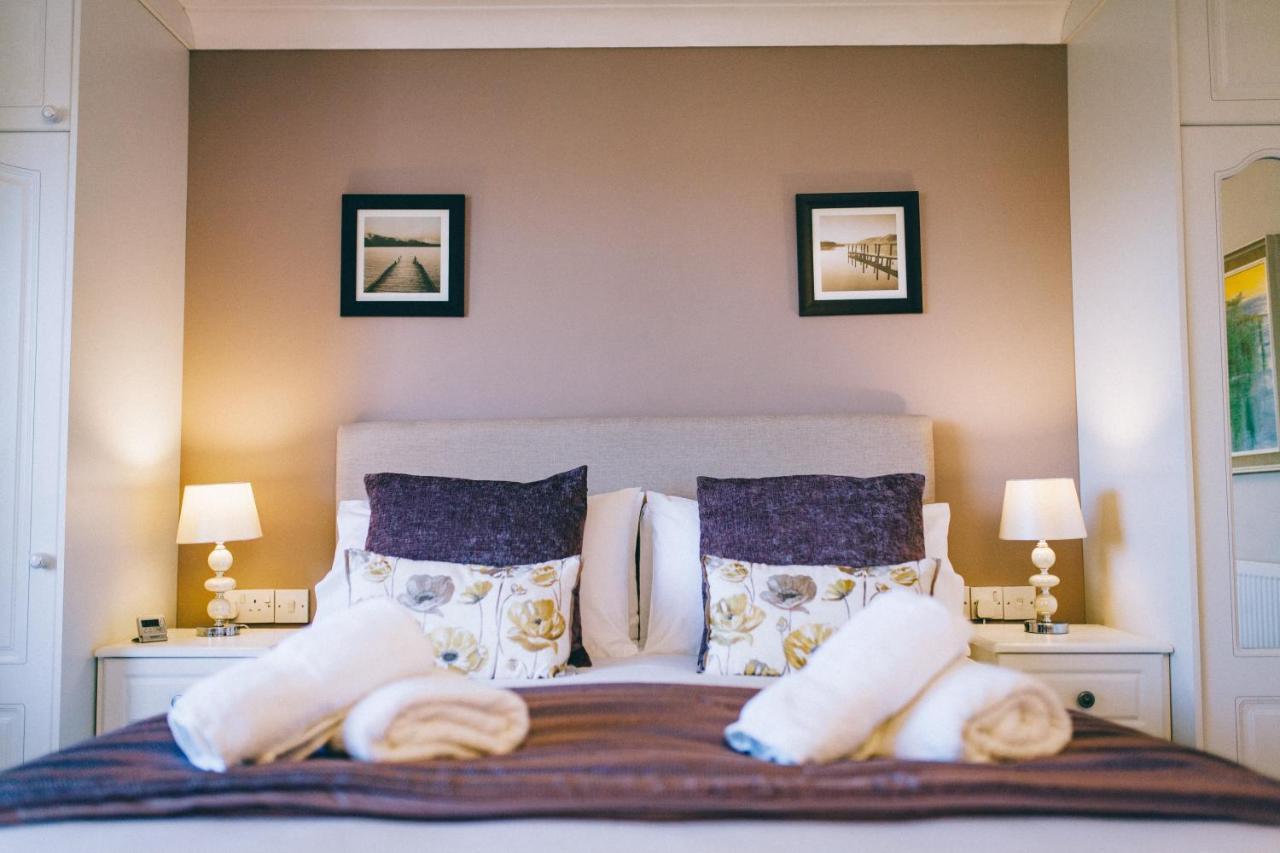 Ferlas Bed And Breakfast Penrhyndeudreath Exterior foto